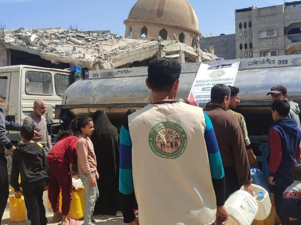 প্রায় ১ কোটি টাকার সহায়তা নিয়ে ফিলিস্তিনের